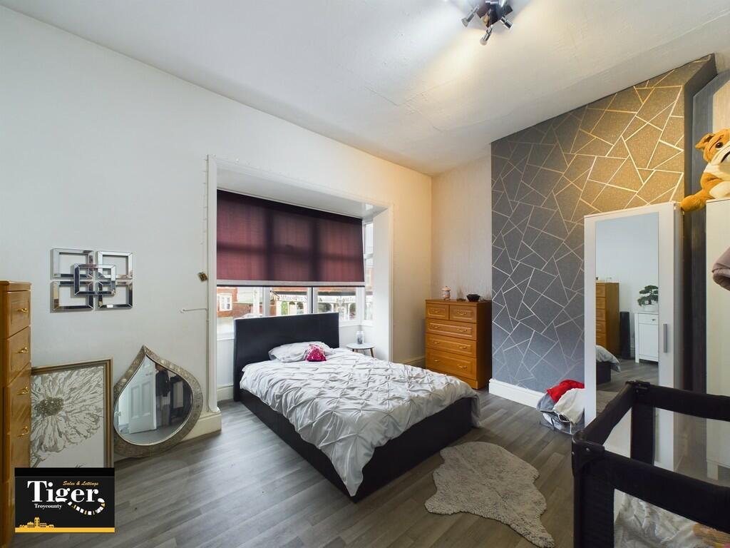 CAM02176G0-PR0248...