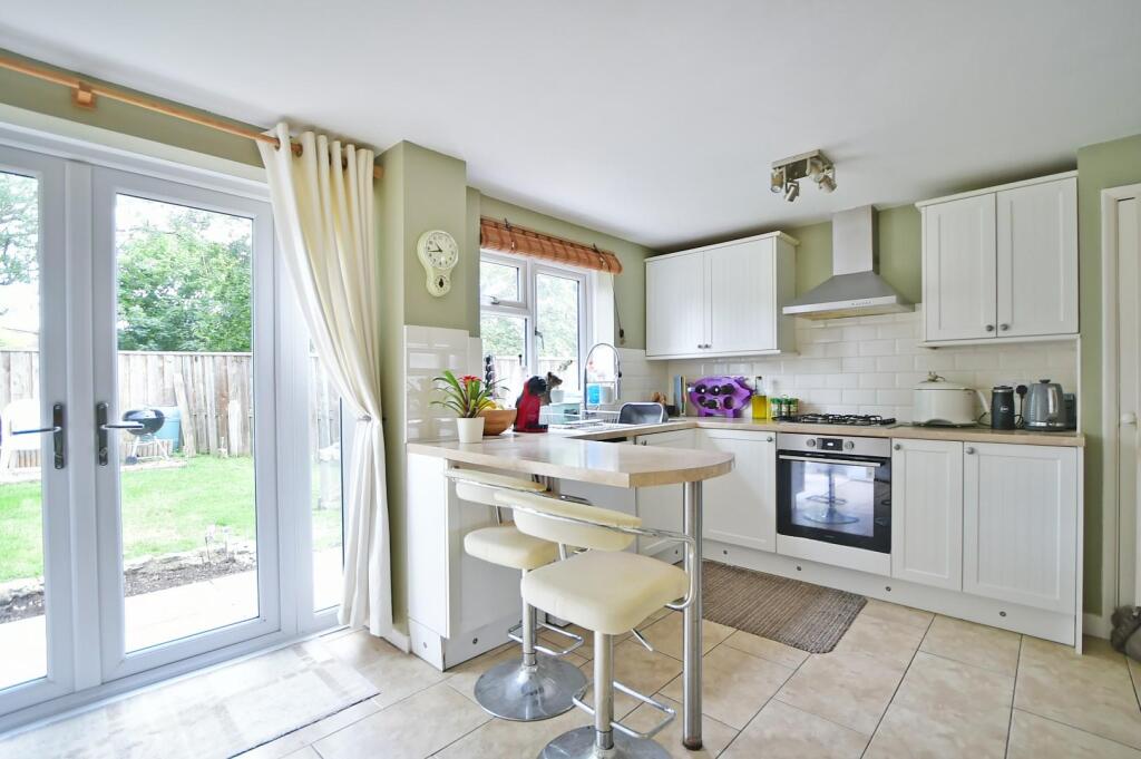 Kitchen 1.JPG