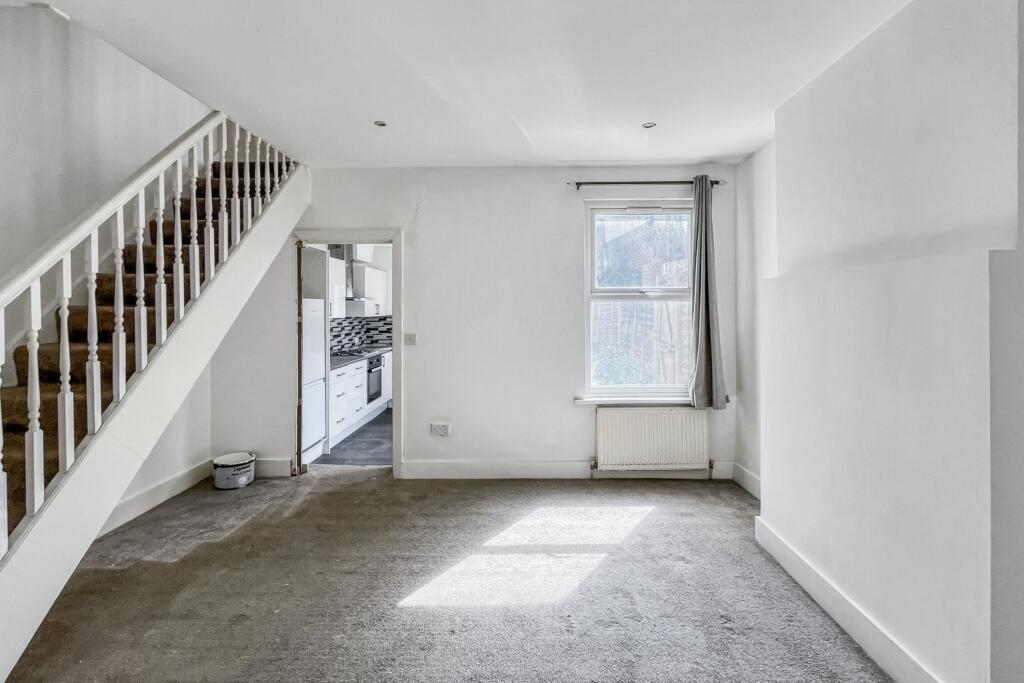 6 Orchard Villas, Cray Road, Sidcup, Kent, DA14 5DJ