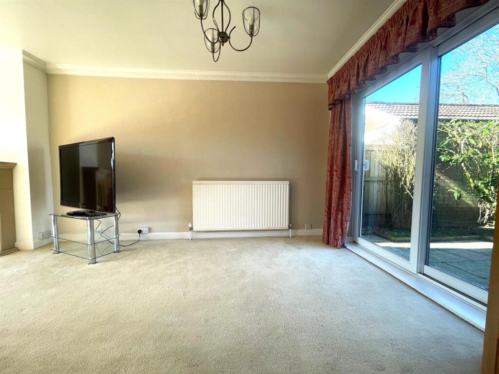Dining Room 2.jpg