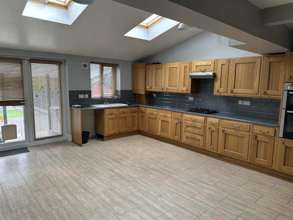Kitchen / Diner