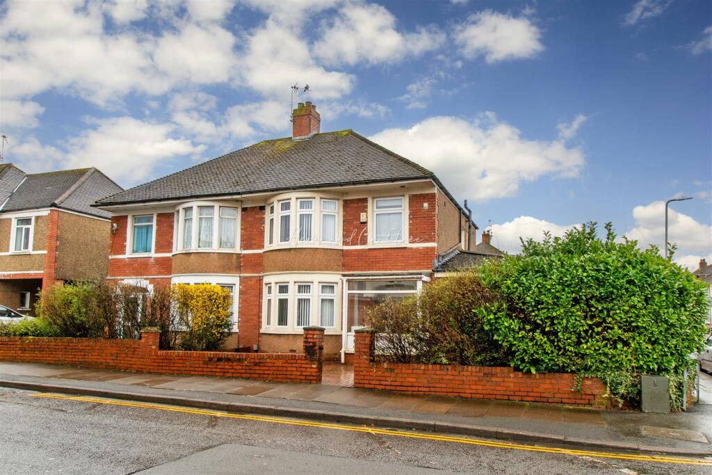 Maes Y Coed Road, Heath, HernCrabtree (30).jpg