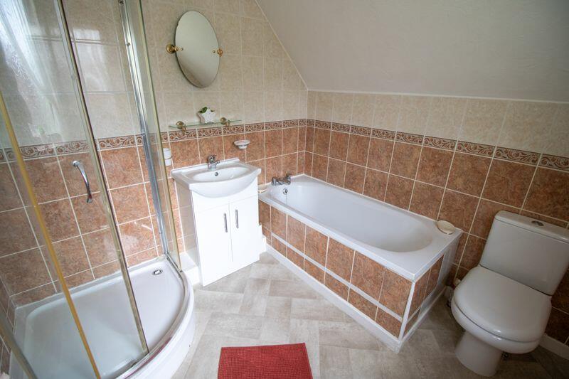 En-suite Bathroom to the Master bedroom