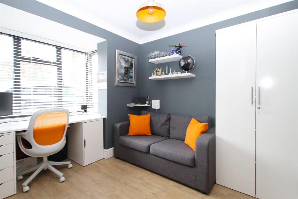 9017252-102364-133837434141420182-d69b2c53-52e8-de