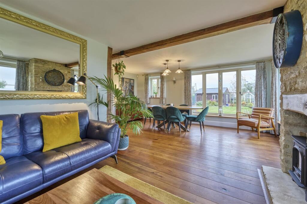 55 Glapthron Rd Upper Benefield-12.jpg