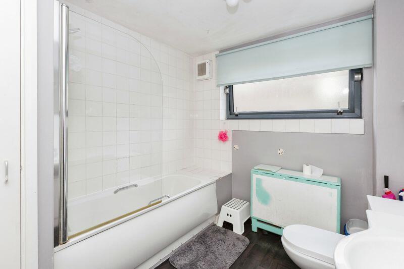 Bathroom (2)
