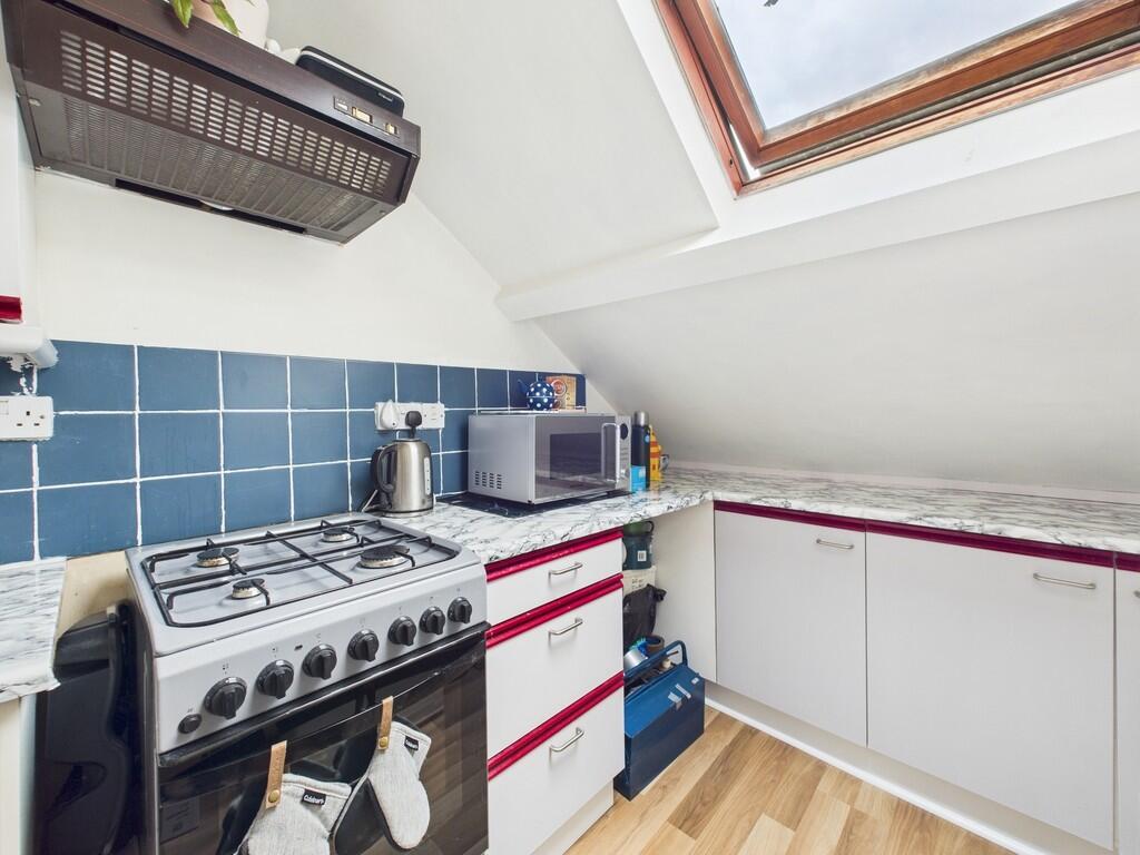 CAM03974G0-PR0113...