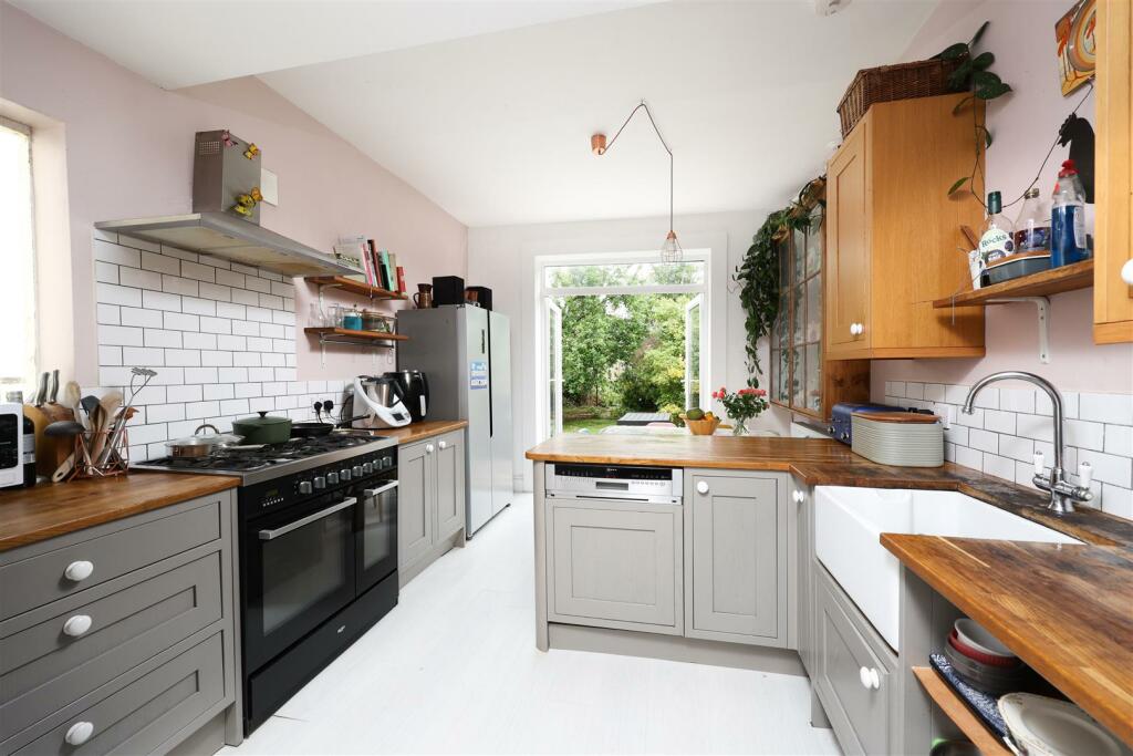 20 Lodore Road 6.JPG