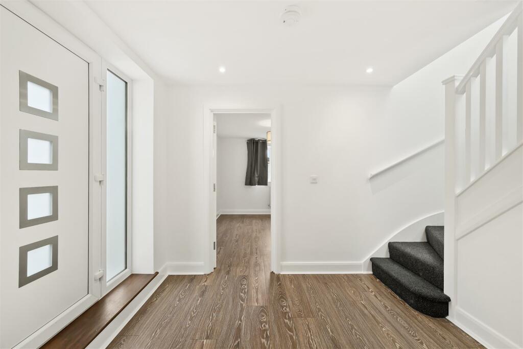 1A Dalmeny Close - hoARBIIML4HOCrv72FQM.jpg