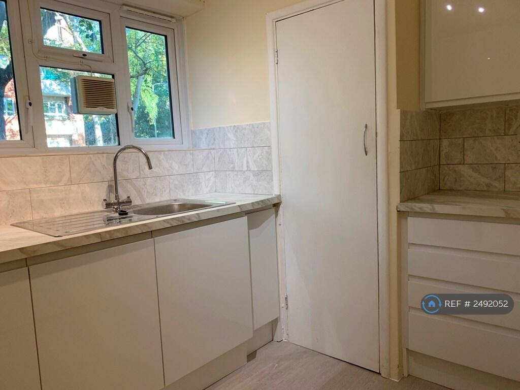 Kitchen - Pic 3