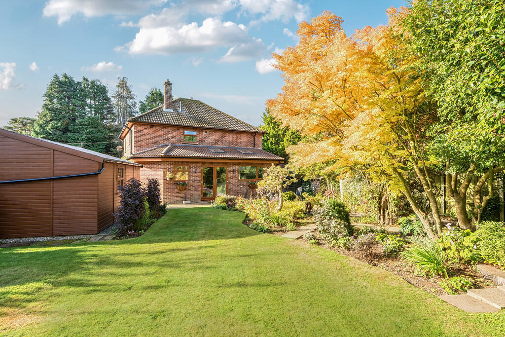 1358046-5-68d534b...