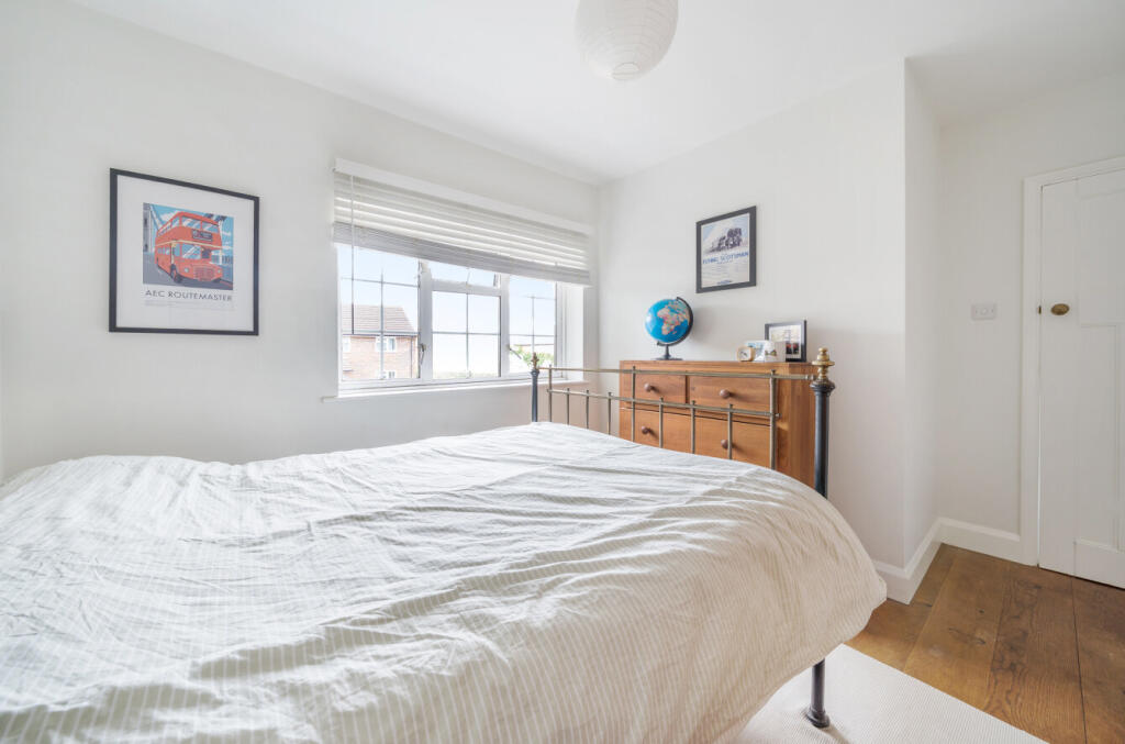 1313594-16-685bc2...