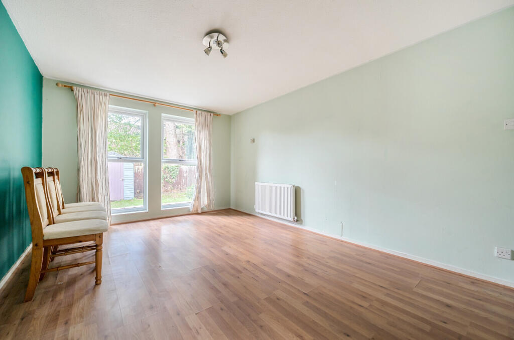 1355519-9-68c7edf...