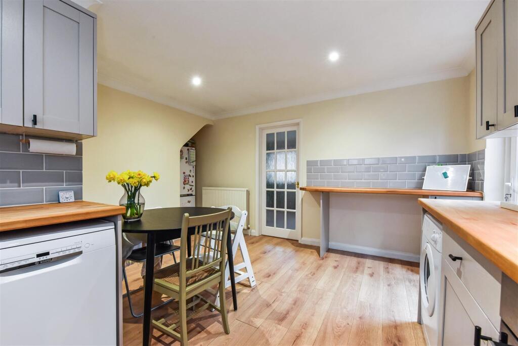 Kitchen/Dining Room