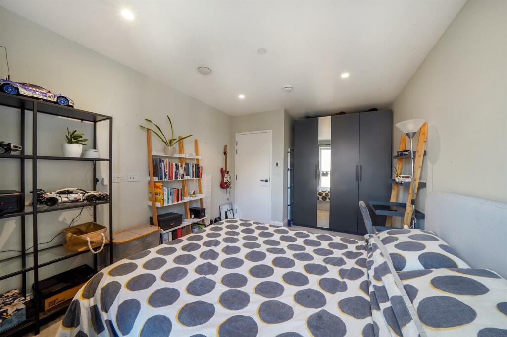Apartment 28, 4 Explorer Way - hyiNcEfhUMJcpYJvdN2