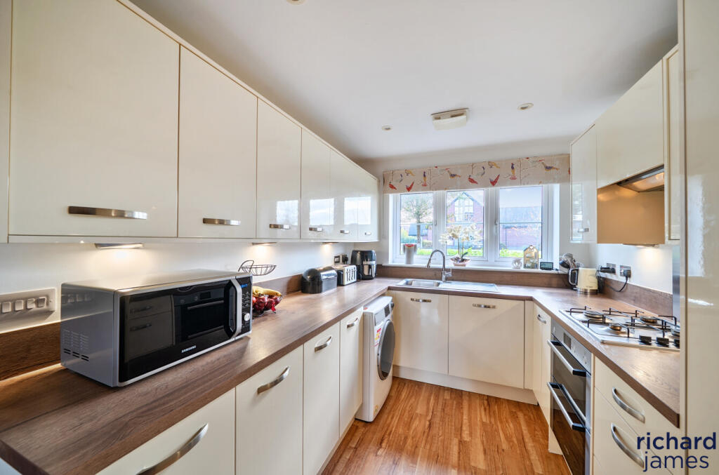 9ec77c42135b477090a6e9dd409430e5