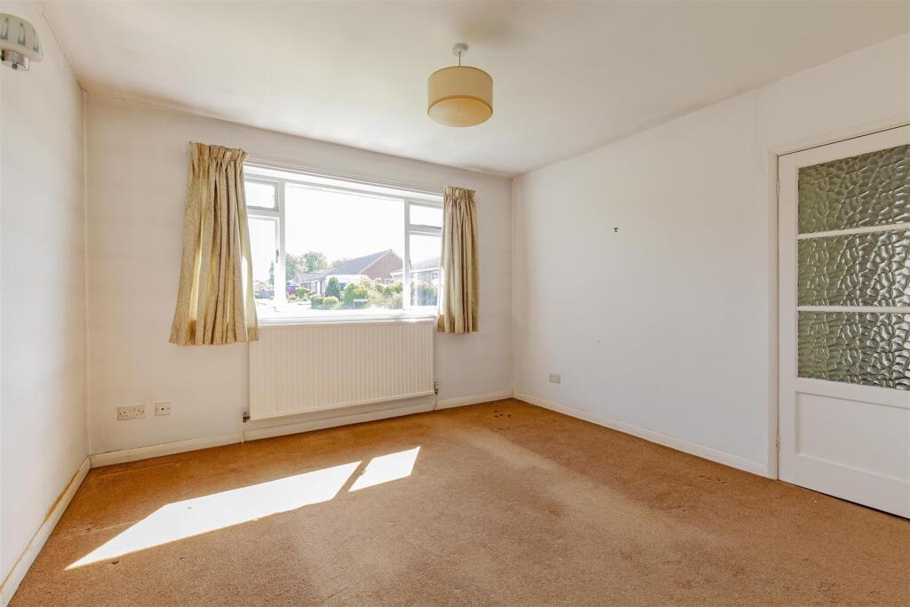 Reception Room-2.jpg