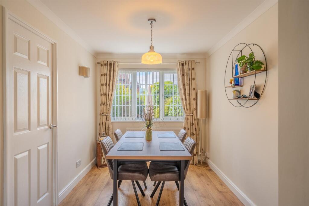 21 Pine Tree Road-11.jpg