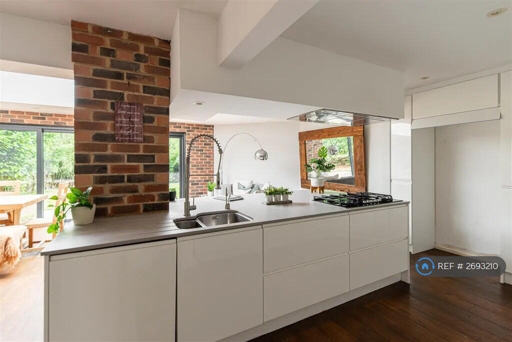 Kitchen 3