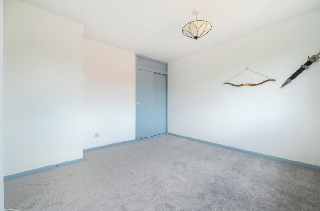 1313761-24-685beb...