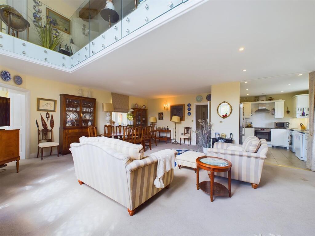 Open Plan Sitting/Dining Room