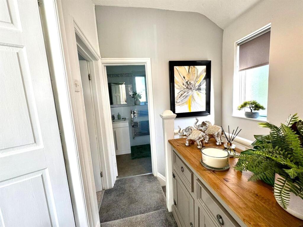 WhatsApp Image 2025-09-26 at 14.00.22 (1).jpeg