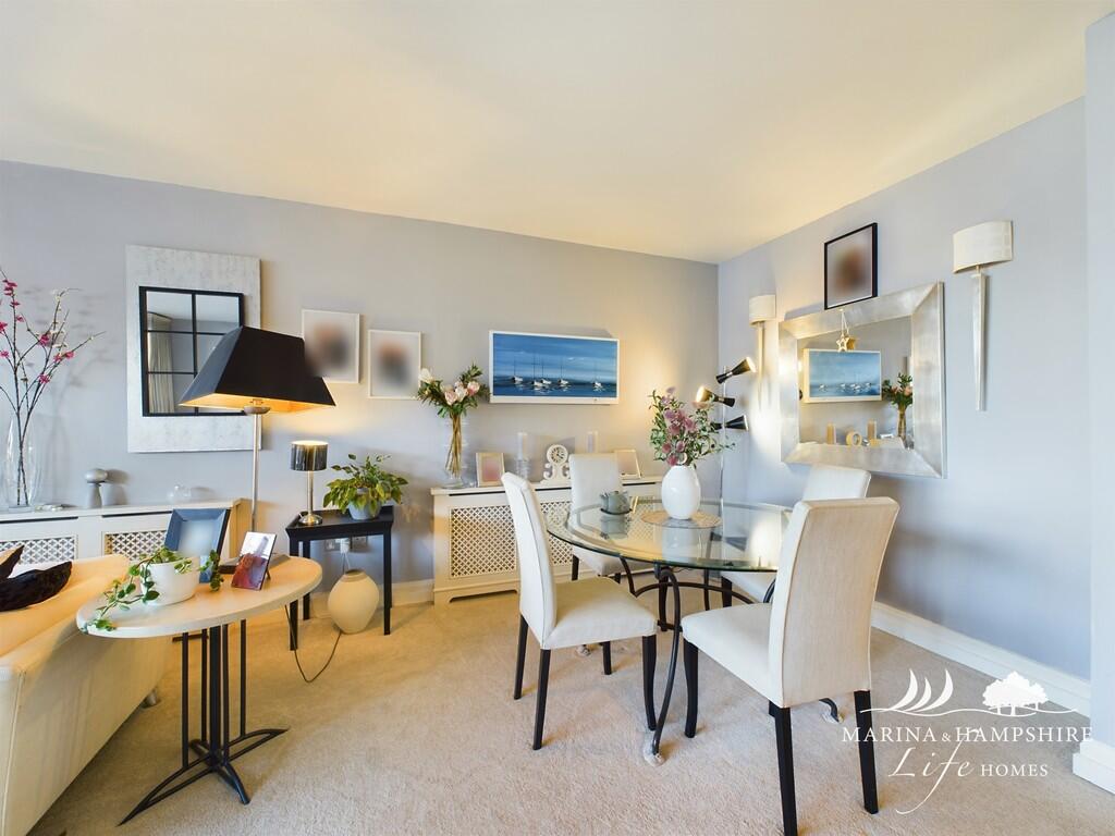 CAM03691G0-PR0032...