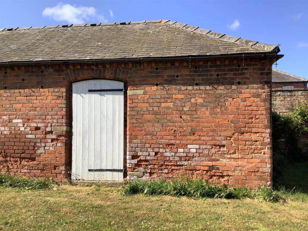 barns 1.jpg