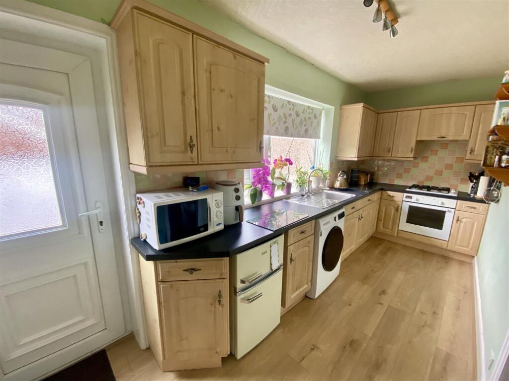 Bramleys Estate Agents - Huddersfield Road - Mirfi