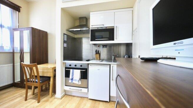 brondesbury-park-nw6-7ay-981210