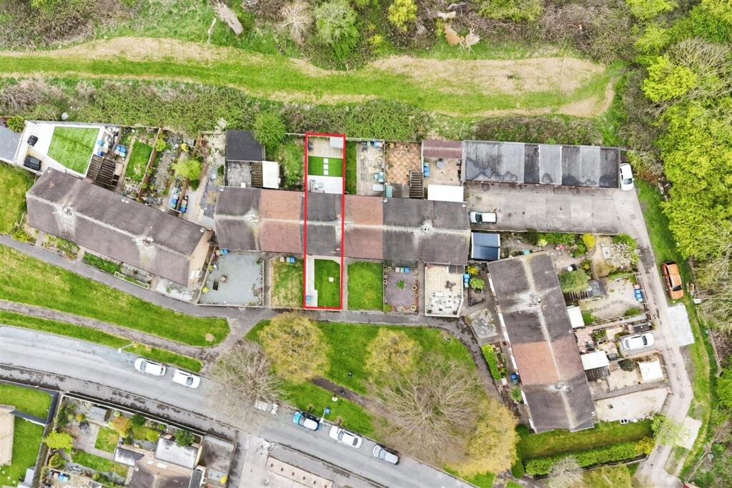 Aerial view of the property / land boundary