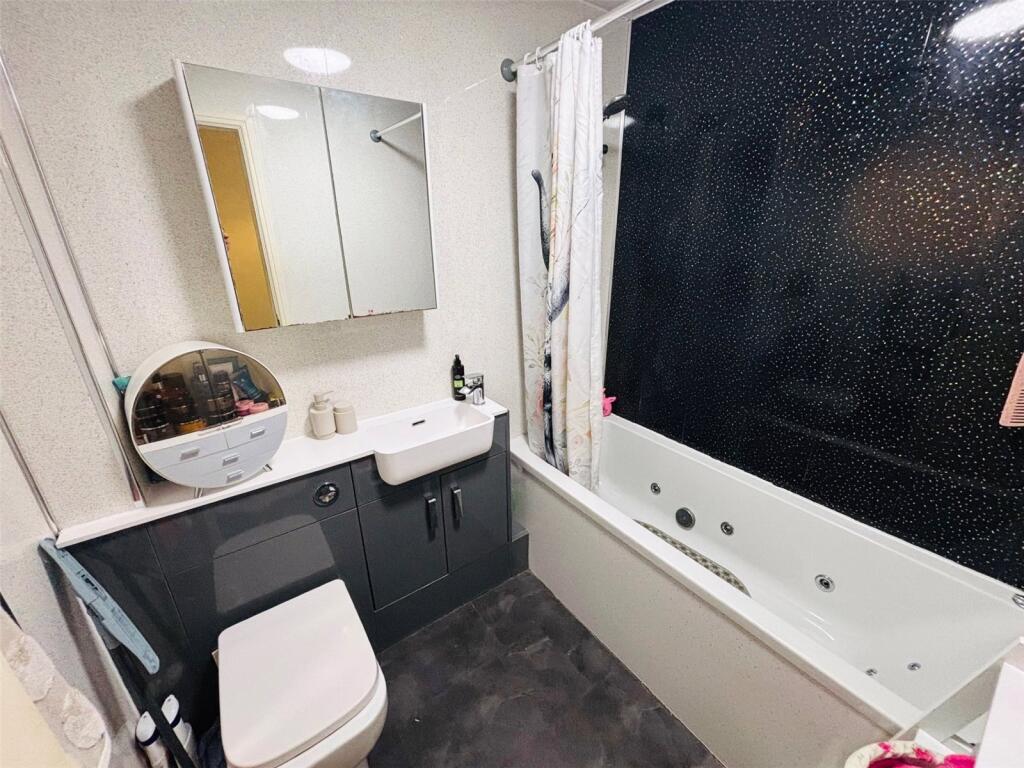 Bathroom/Wc