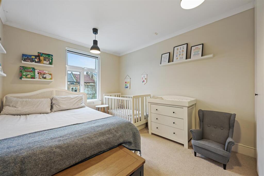 Cobbold Road - BedroomB3 (1).JPG