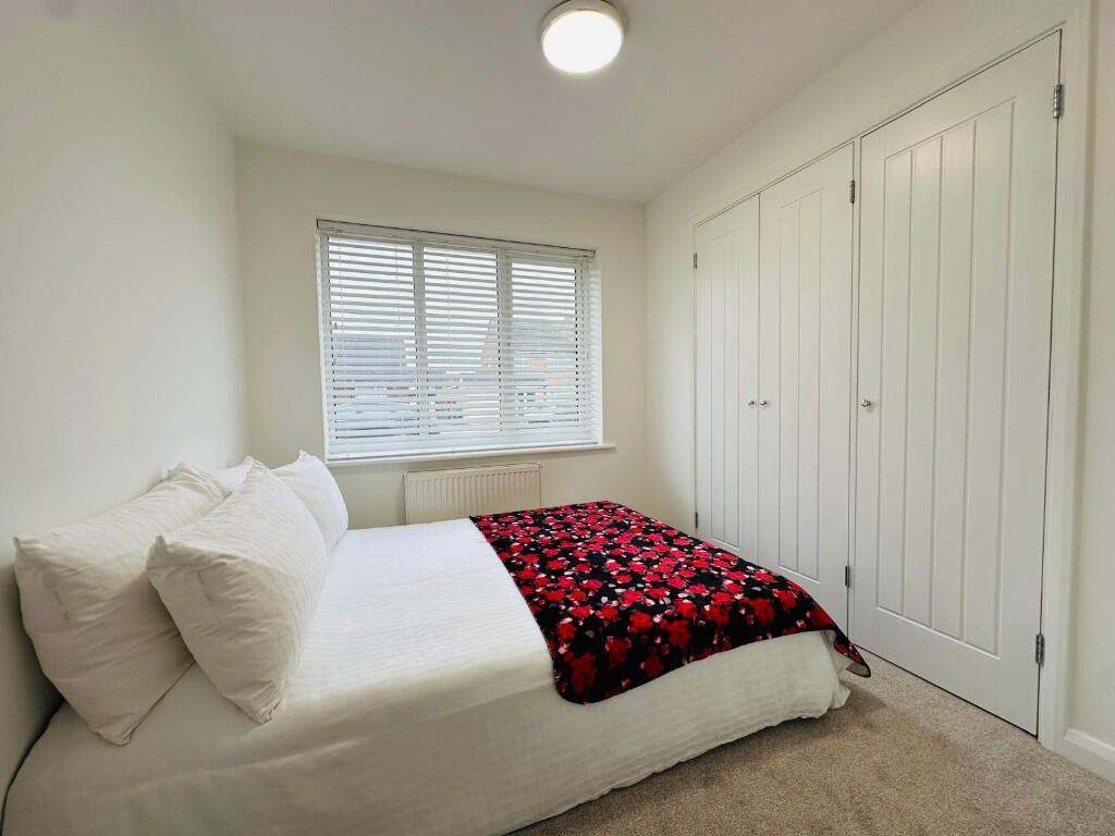 Westfield Avenue, DEANSHANGER MK19