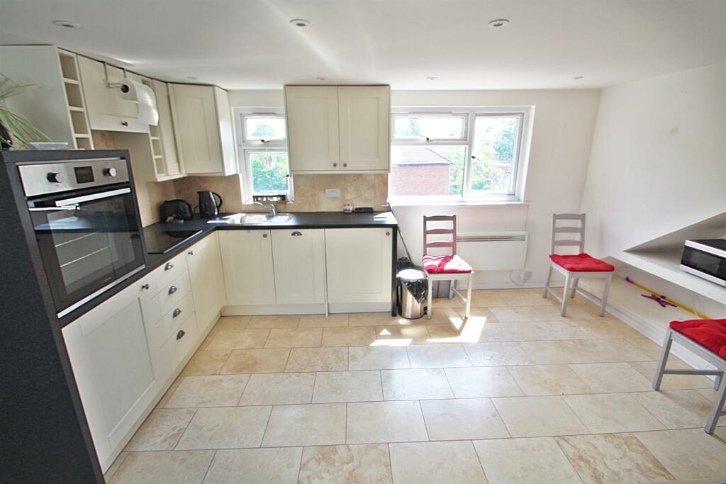 kitchen2.JPG