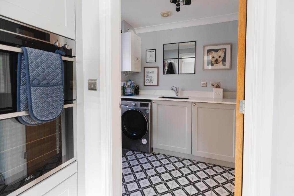 Woodchester EweMove 7