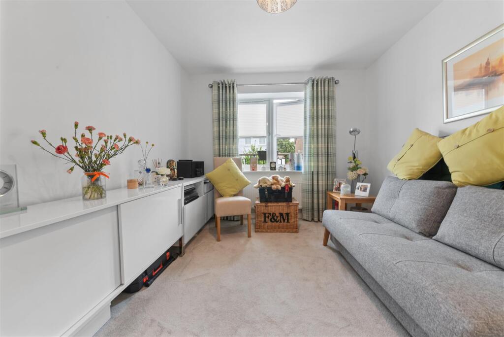 6 Jennings Court-7.jpg