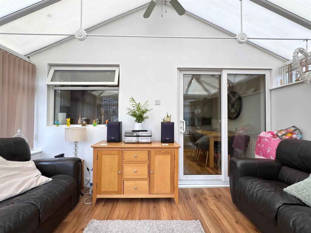 Conservatory 2.jpg
