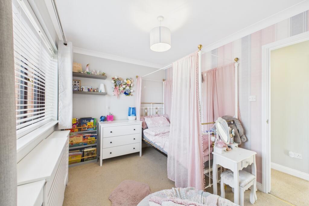 EweMove Spalding - Pinchbeck - Bedroom