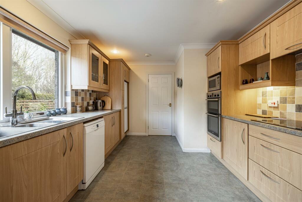 36 Melrose Road Galashiels 15.JPG