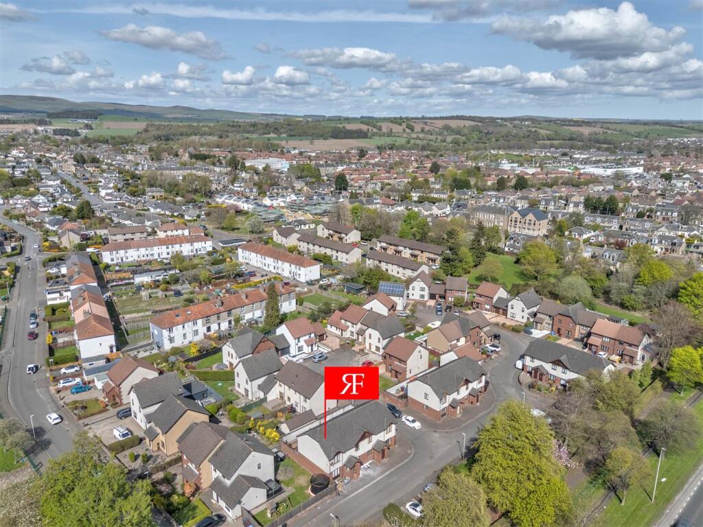 1 Charlotte Close Dundee-13.JPG