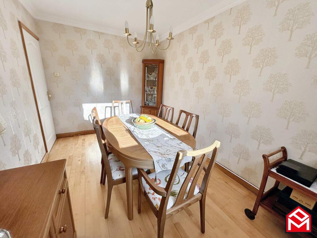Bedroom 3 / Dining Room