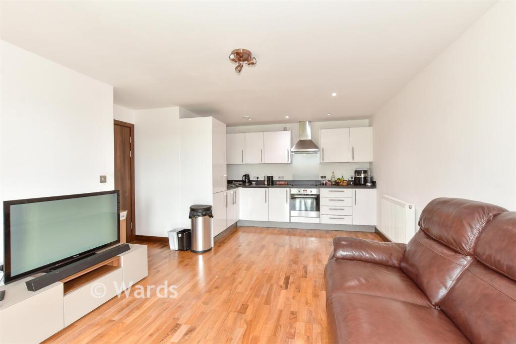 Kitchen/ Living Room