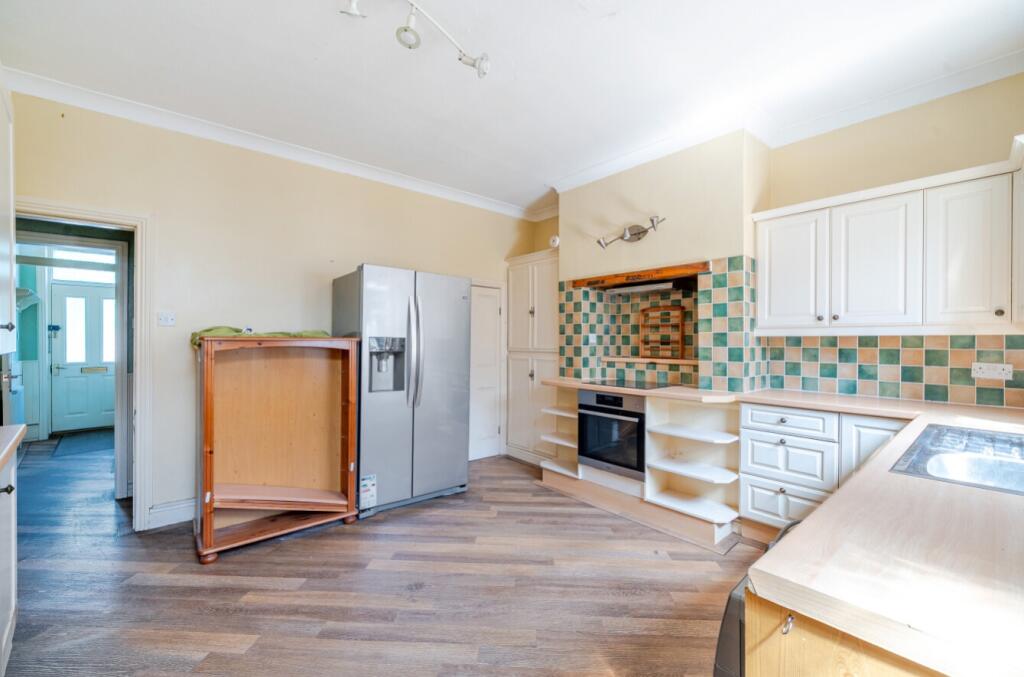 EweMove Harrogate Kitchen Diner