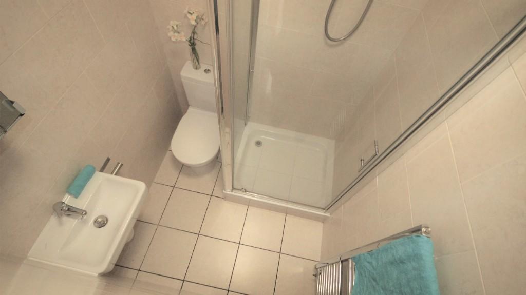 GF Shower Room