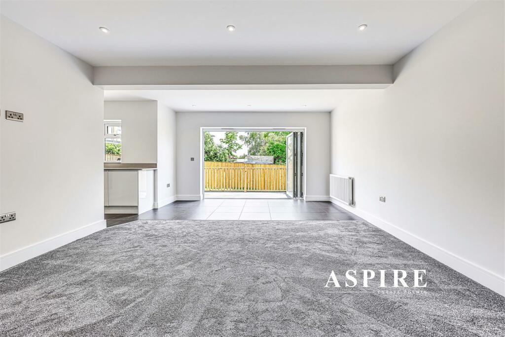 Aspire Estate Agents6.jpg