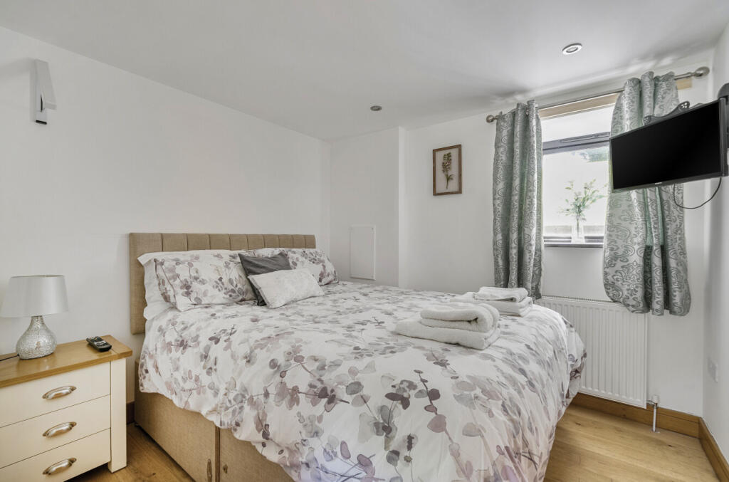 1316266-14-685ebe...