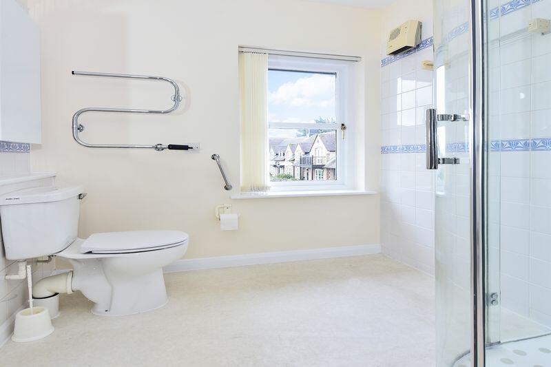 First floor shower room