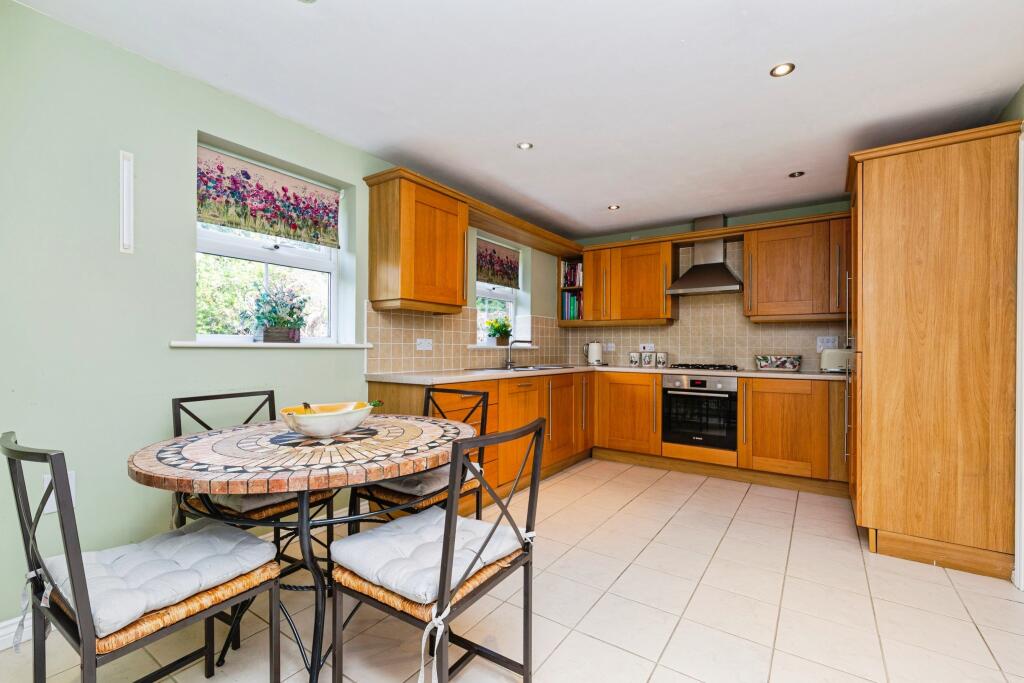 Kitchen/Breakfast Room