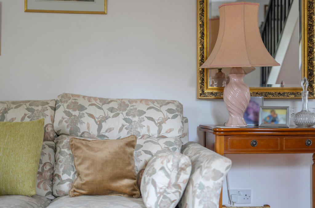 1383451-11-692826...